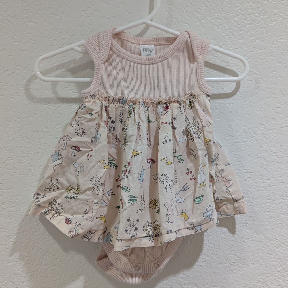 Nordstrom Baby Girl Light Pink Onesie Dress Garden Animal Whimsy Print Newborn